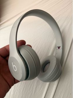 Beats Solo 4 wireless
