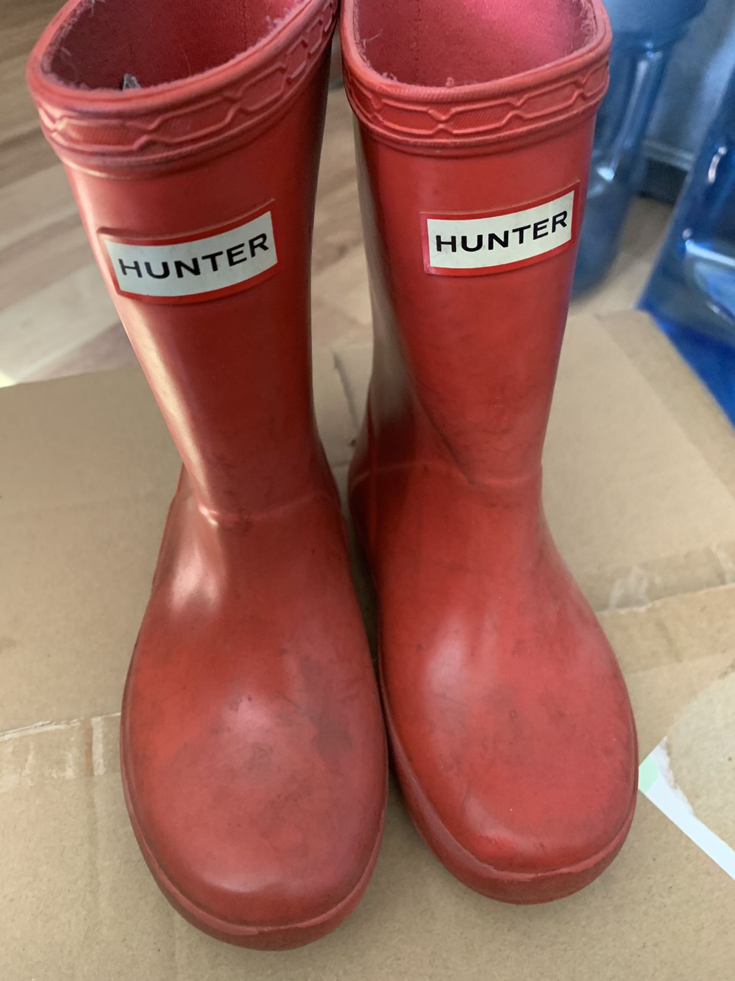 Hunter boots size 8y