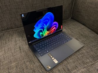 Lenovo Yoga Slim 7x 14" (Snapdragon X Elite, 16GB RAM, 512GB SSD, 3K OLED) - Pristine