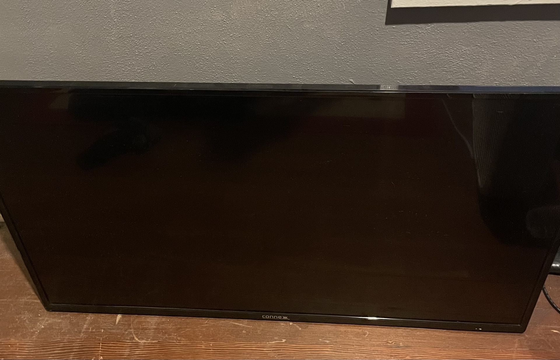 34” Flatscreen TV