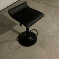 Barstool 