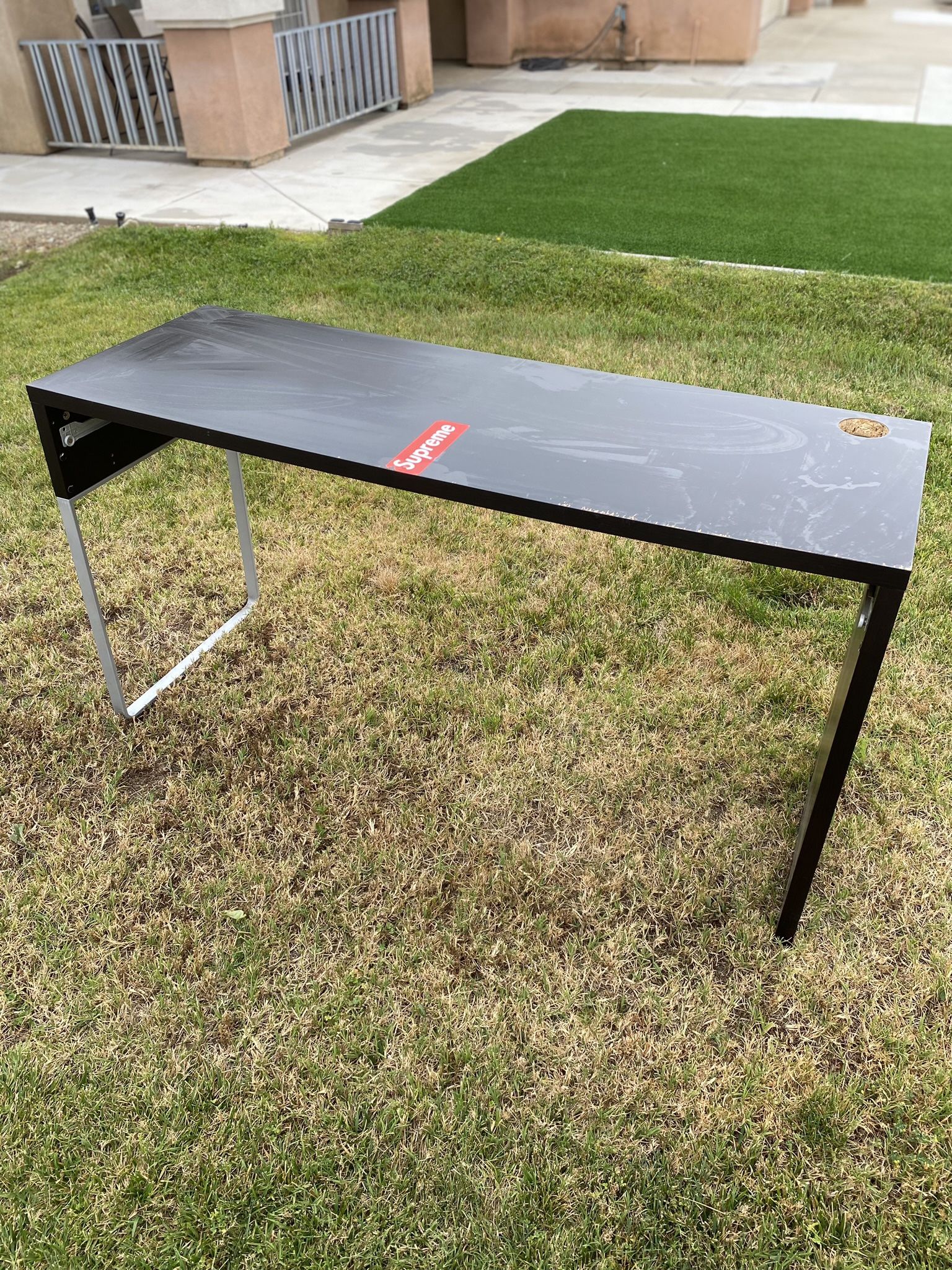 MICKE IKEA Desk