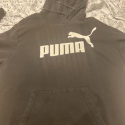 BLACK PUMA HOODIE SIZE MEDIUM