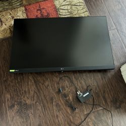 32” LG GAMING MONITOR FHD 1080p 165Hz MISSING STAND!!🤔 READ DESCRIPTION NO BOX 📦!! PICK UP ONLY NO TRADE 👉FIRM ON PRICE👈 ONLY CASH 💵 💲125