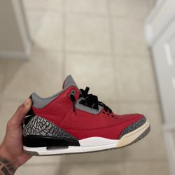 Retro 3 “Fire Red”