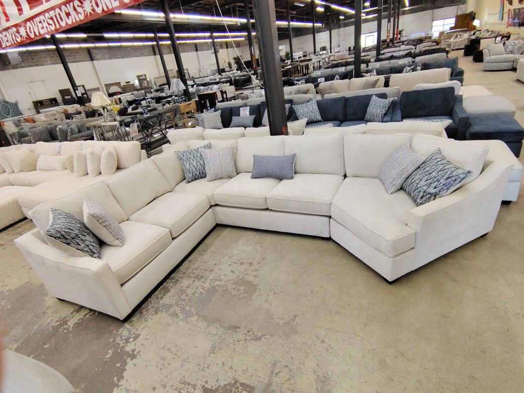 3 Peice Sectional!