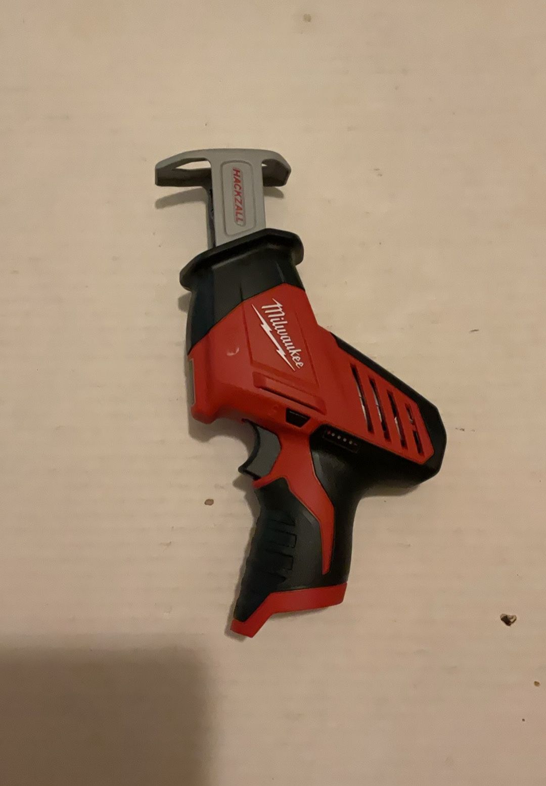 Brand New Milwaukee M12 Reciprocating Saw Hackzall. 70 Firm on Price. 70 Firme en Precio.