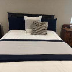 Sealy Queen Bed and Bed Frame 