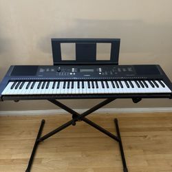 Yamaha PSR-EW300 76-Key Portable Keyboard 