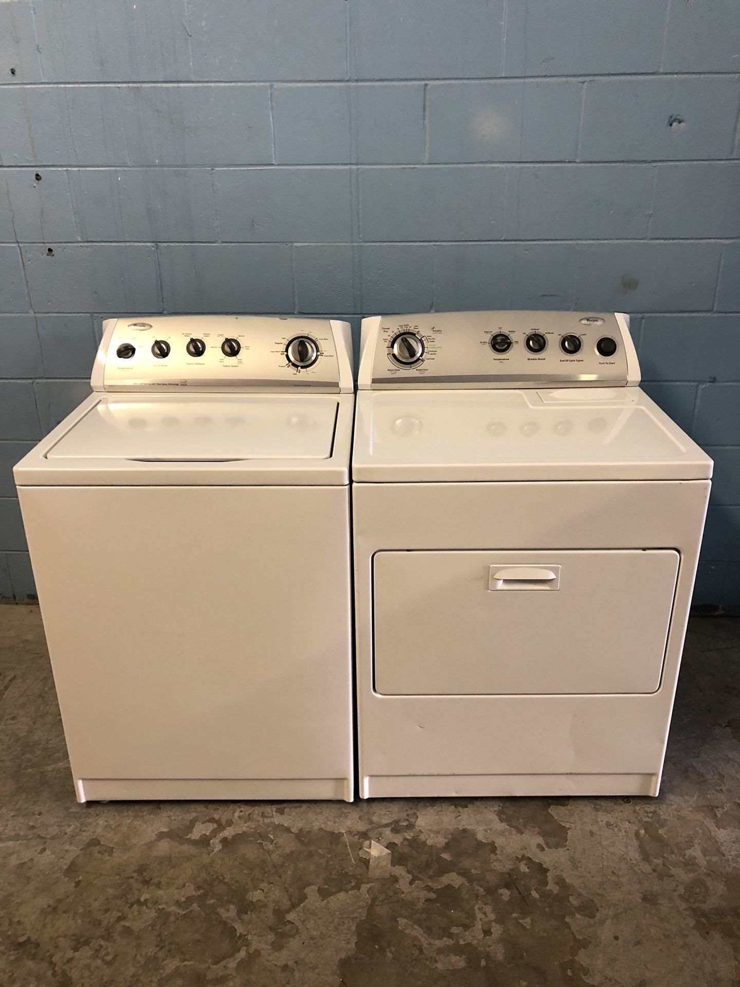 Gorgeous Full Featured Washer Dryer Pair