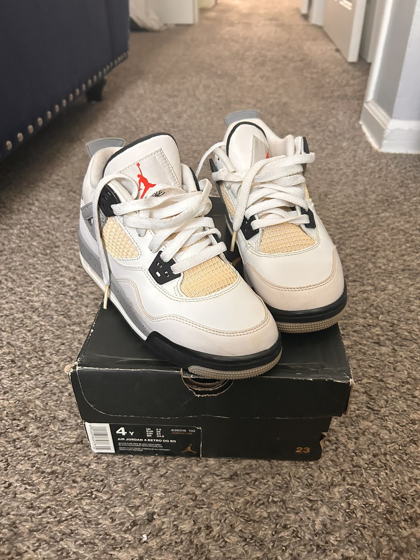 Youth Jordan 4 Retro Oreos