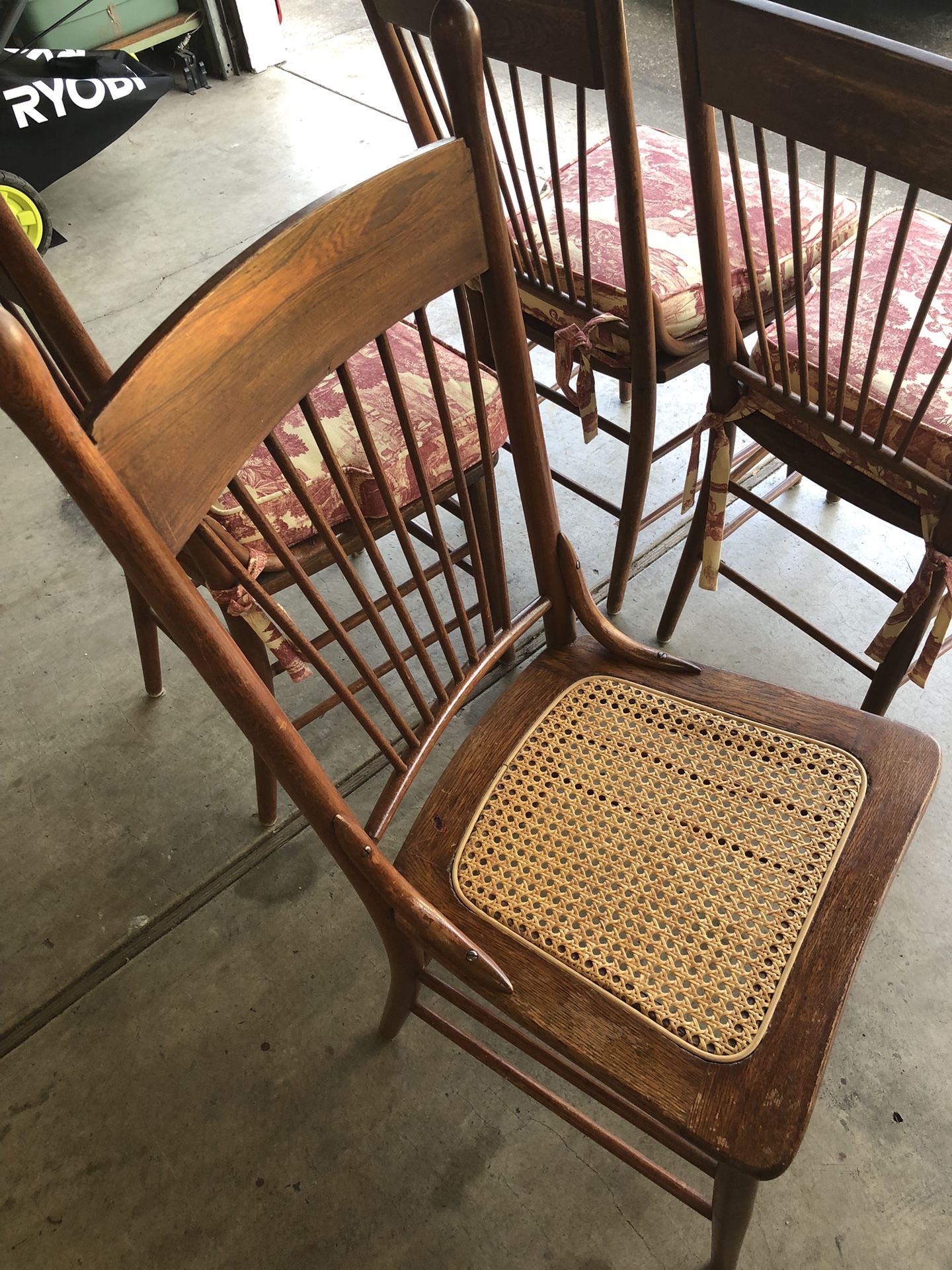 Wooden Chairs With Cane Seats