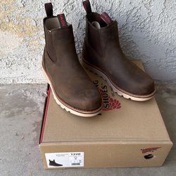Red Wing Men’s Boots Size 11 Soft Toe
