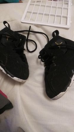 Size 6c worn atleast 3 times before my daighter grew out of them. Waste of money woth no receipt to return