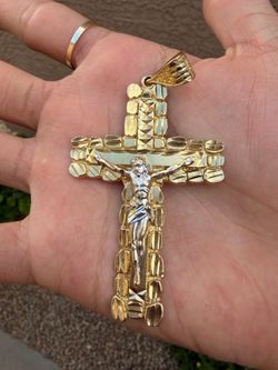 10kt gold Jesus pendent 🔥