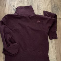 Women’s The Northface sweatshirt, size small