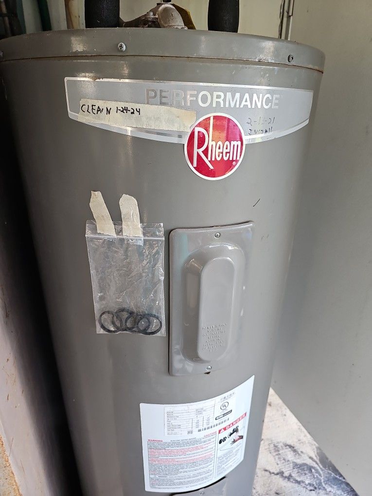40 Gallon Rheem Water Heater