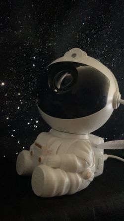 Astronaut projector for bedroom