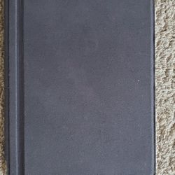 Surface Pro 7+ with charger and with Bluetooth detachable keyboard and with 2 screen protectors