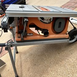 10in Table saw And Cart With Lots Of Accessories 