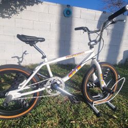 1995 GT Performer BMX 20” –, Mag Wheels