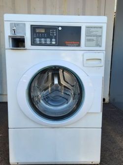 Speed Queen SFNLCFSG111TW01 Front Load Washer – 18 LB Capacity