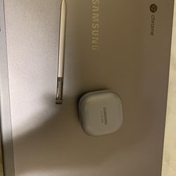 Samsung Chromebook And Galaxy Buds Pro