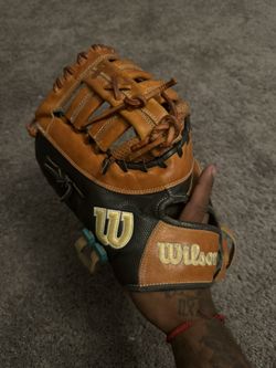Wilson A2000 First base Glove . Left Handed