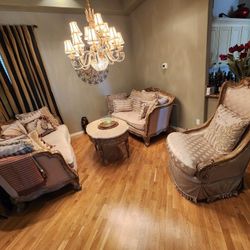 European Vintage Sofa Set Of 3 And Coffee Table