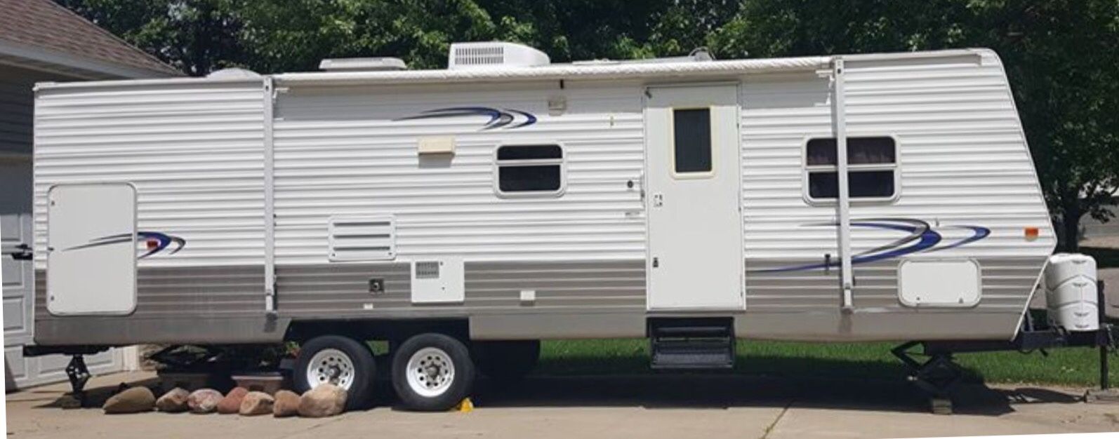 32' Riverside travel trailer