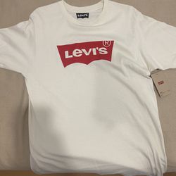 Brand new levis shirt size M