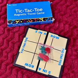 Tic-Tac-Toe Magnetic Travel Game