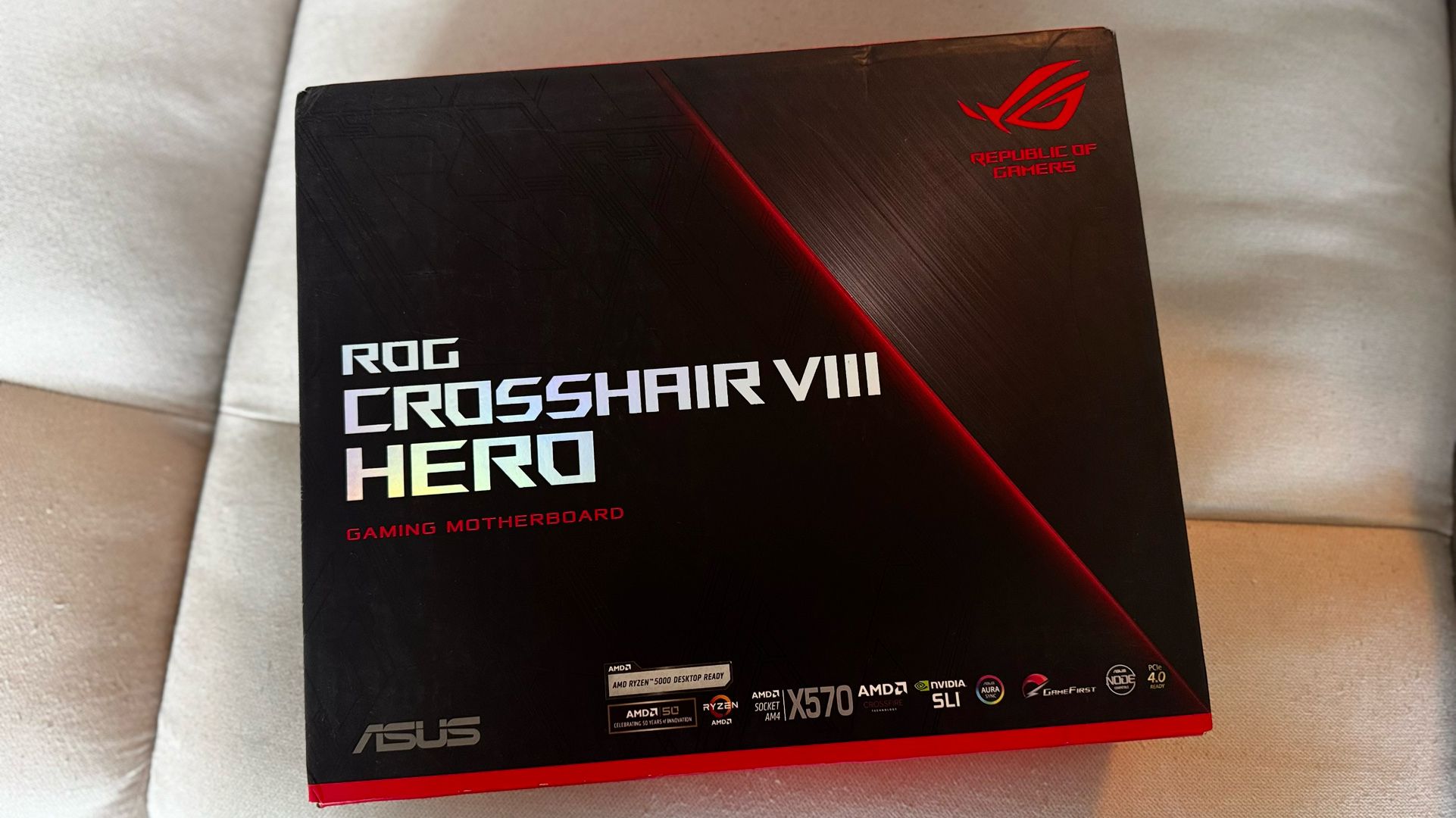 Asus Rog Crosshair Vlll Hero X570 AMD Ryzen Am4 Motherboard Pc Gaming