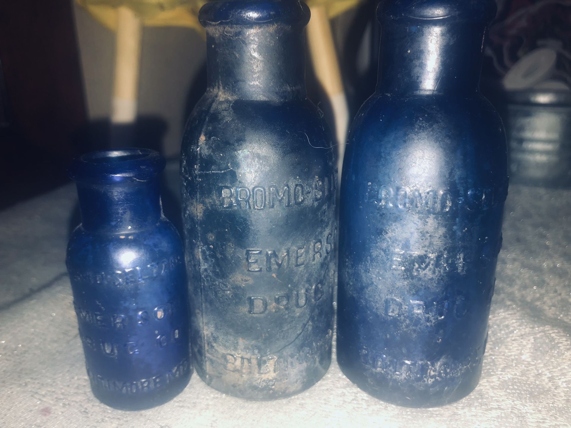 3-Bromo Seltzer Emerson drug Antique Medicine Bottle