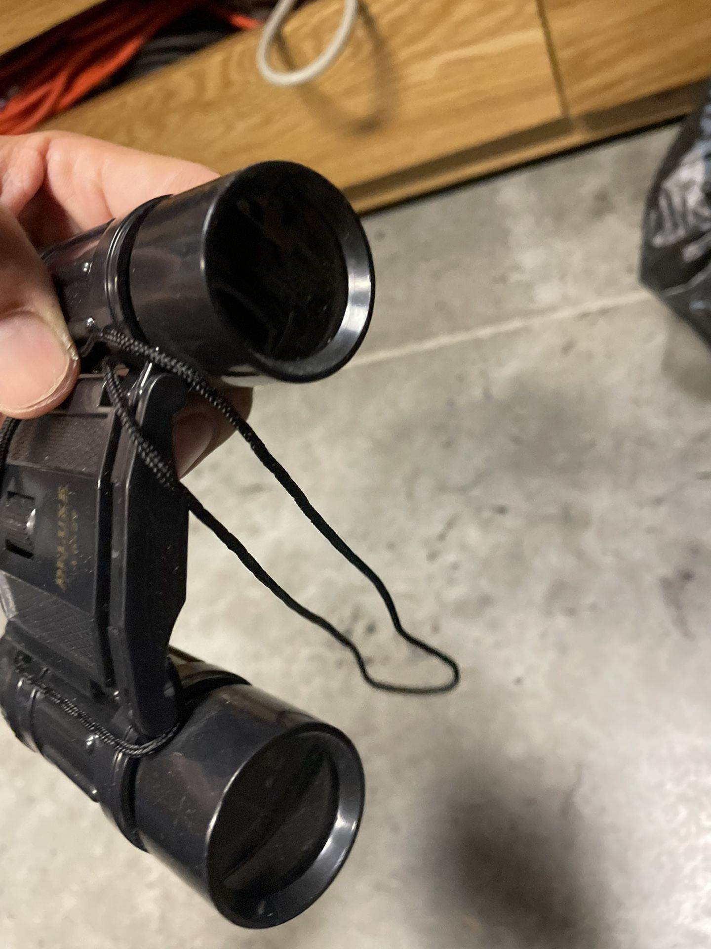 Deluxe binoculars 4.5 x 27  Used condition 