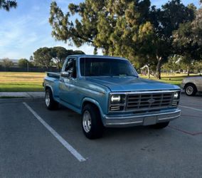 Ford F-150 1983