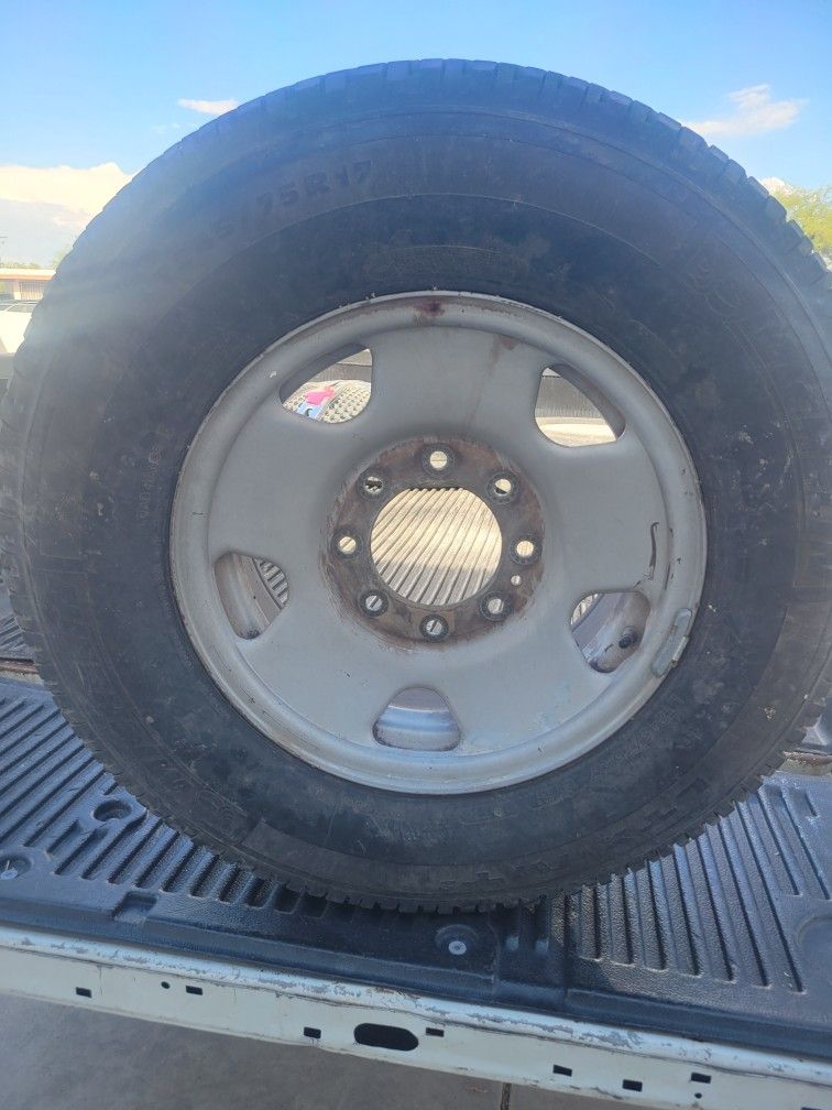 Ford F250 Stock Wheels