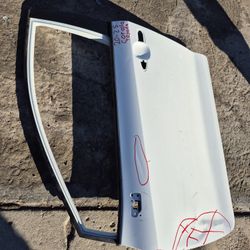 Toyota Corolla Left Door Oem