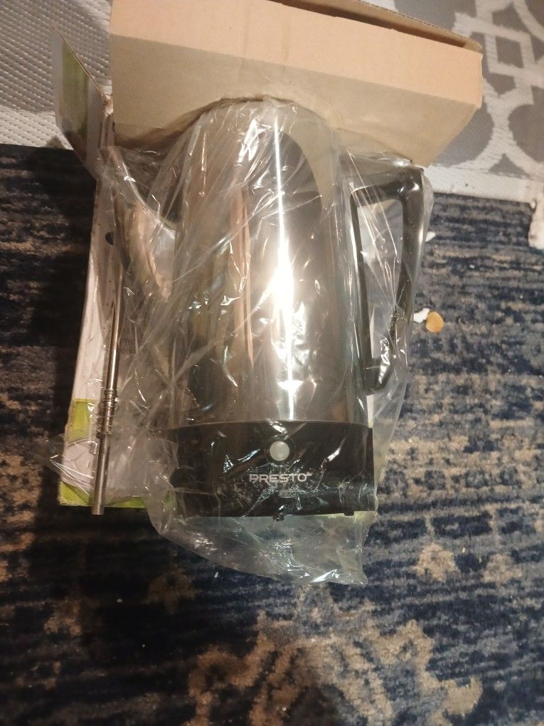 Presto 12-cup Coffee Maker