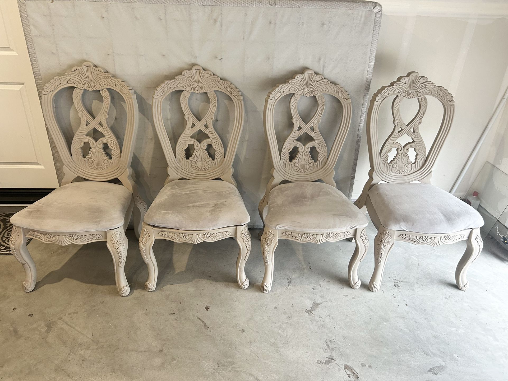 4 Dining Chairs