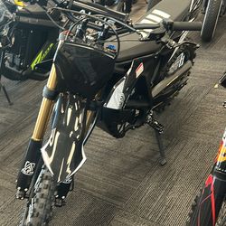 Altis Delta 62MPH electric dirt bike