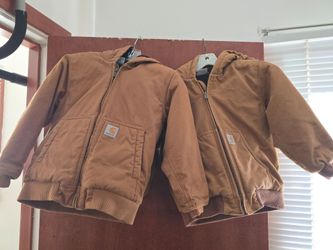 Kids Carhartt Jacket, size Small (2)