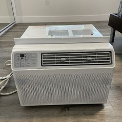 10000 BTU Smart Window Air Conditioner, Fan and Dehumidifier, 450 sq. ft., Remote Control