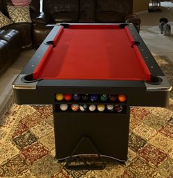 Pool table 4 ft x 6 ft