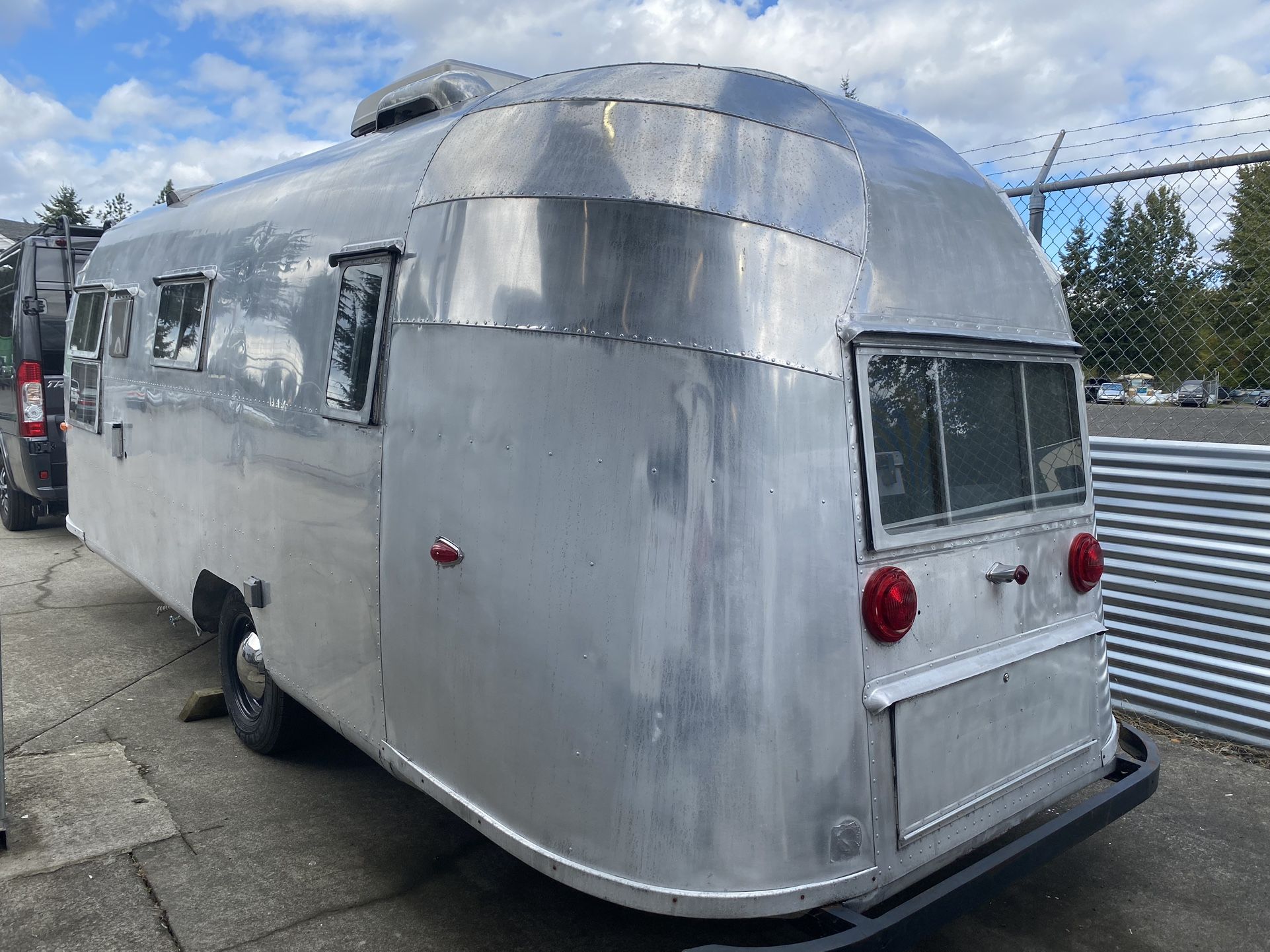 1955 Flying Cloud Wale Tail Airstream