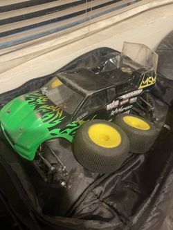 Team Associated T6.1 Stadium Truck