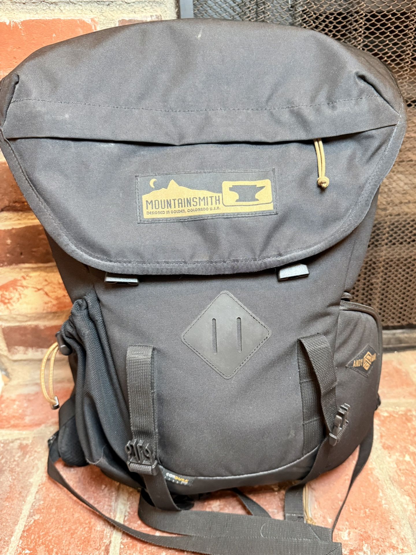 mountainsmith backpack * Large & Great For Hiking*