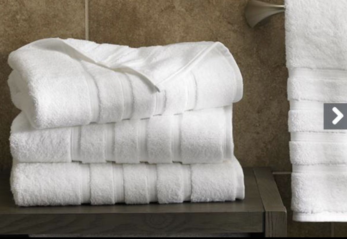 LIKE NEW WESTIN HOTELS and Resorts Bath Towel