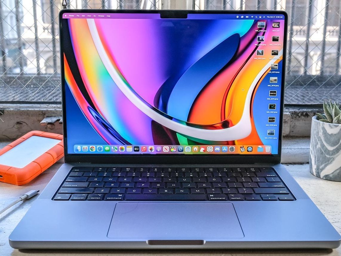 Like New Macbook Pro 14" M1 Max/32GB RAM/512GB SSD