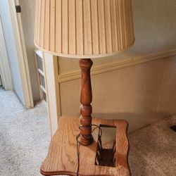 End Table With Lamp And Magazine Rack